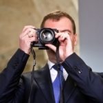 Медведев и фотоаппарат